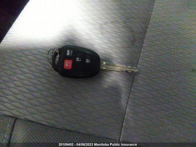 2016 Toyota Corolla Le მანქანა იყიდება აუქციონზე, vin: 2T1BURHE6GC622975, აუქციონის ნომერი: 20109402