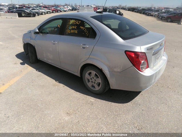 Chevrolet SONIC LT 2015 1G1JC5SHXF4200986 Image 3
