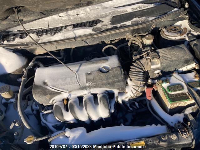 Toyota Matrix 2005 2T1KR32EX5C881859 Image 10