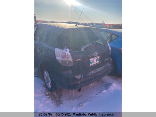 Toyota Matrix 2005 2T1KR32EX5C881859 Image 3