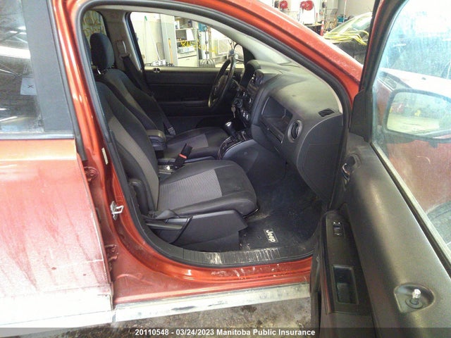 1C4NJDAB9CD595261 Jeep Compass North