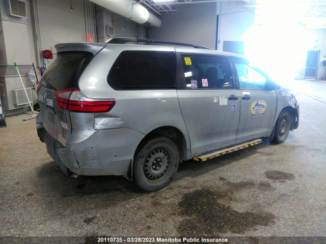 Toyota Sienna Le V6  2015 5TDZK3DC4FS532574 Image 5
