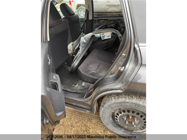 Honda CR-V LX 2014 2HKRM4H30EH112163 Image 8