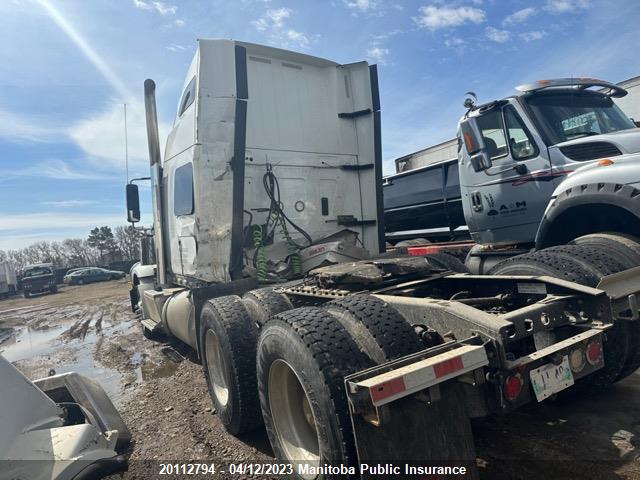 International Lonestar 2017 3HSCXAPRXHN576689 Image 3