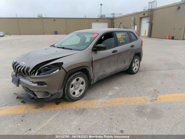 1C4PJLABXGW307941 Jeep Cherokee Sport