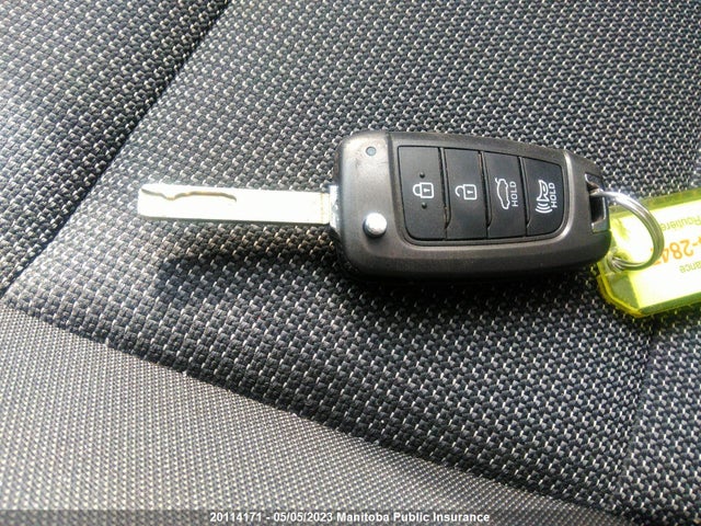 Hyundai Accent Preferred 2020 3KPC25A6XLE116180 Image 3