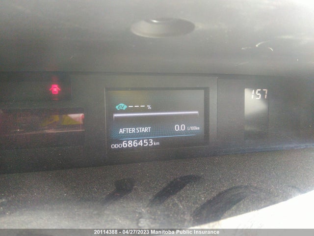 Toyota PRIUS V 2018 JTDZN3EU8JJ074865 Image 8