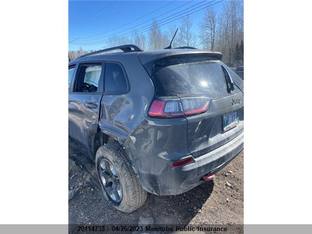 1C4PJMBX8KD451475 Jeep Cherokee Trailhawk