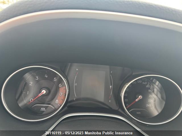 3C4NJDAB1JT177851 Jeep Compass Sport