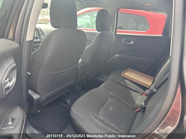 3C4NJDAB1JT177851 Jeep Compass Sport