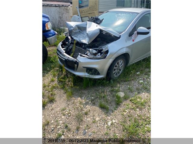 Chevrolet SONIC LT 2017 1G1JD5SHXH4150574 Image 2
