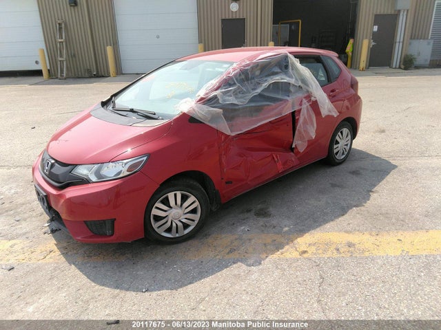 Honda FIT LX 2015 3HGGK5H58FM103423 Image 2