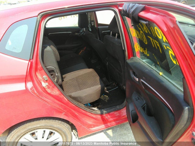 Honda FIT LX 2015 3HGGK5H58FM103423 Image 9