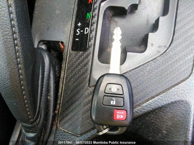 Toyota RAV4 LE 2015 2T3BFREV8FW229563 Image 3