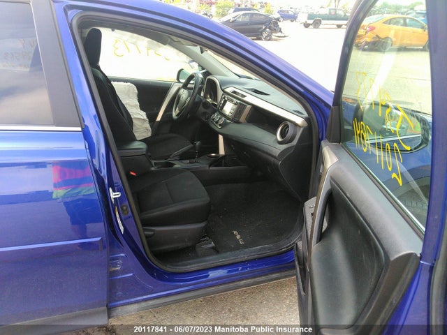Toyota RAV4 LE 2015 2T3BFREV8FW229563 Image 6