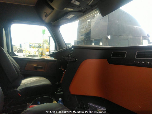 Freightliner Cascadia 2021 1FUJHHDR5MLMA7387 Image 5