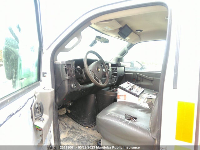 Chevrolet G3500 Express Cutaway  2019 1GB3GSCG0K1325813 Image 6