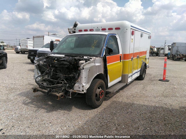 Chevrolet G3500 Express Cutaway  2017 1HA3GSCG9HN007570 Image 2
