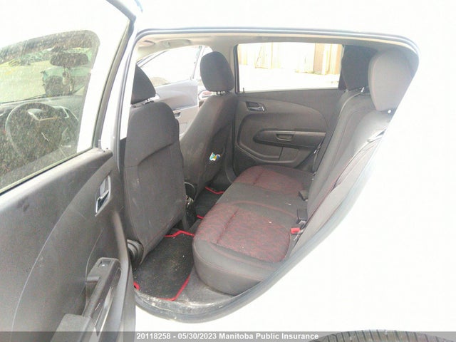 Chevrolet SONIC LT 2018 1G1JD6SB2J4117740 Image 9