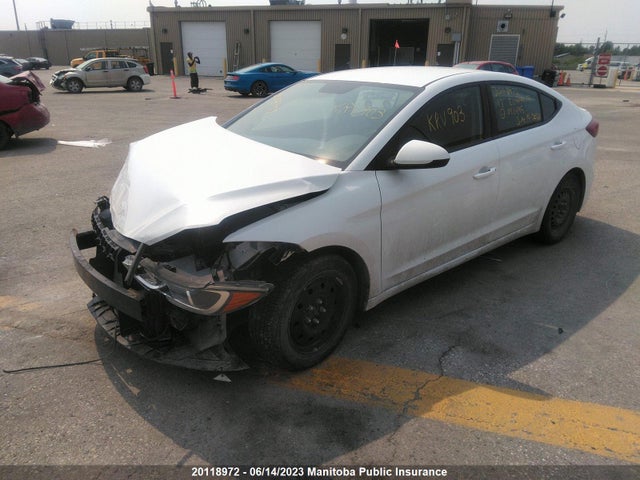 Hyundai Elantra Le 2017 5NPD74LF2HH046495 Image 2