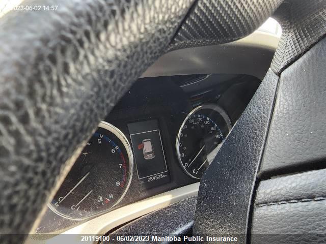 Toyota RAV4 LE 2017 2T3BFREVXHW598671 Image 7