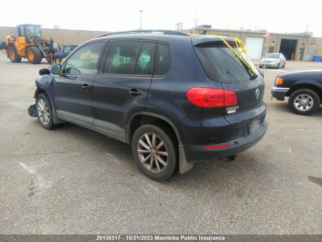 2017 Volkswagen Tiguan 2.0 Tsi მანქანა იყიდება აუქციონზე, vin: WVGNV7AX3HK012392, აუქციონის ნომერი: 20130317
