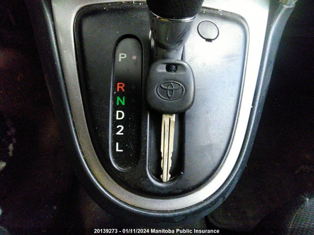 Auction sale of the 2005 Toyota Matrix, vin: 2T1KR32E75C880958, lot number: 20139273