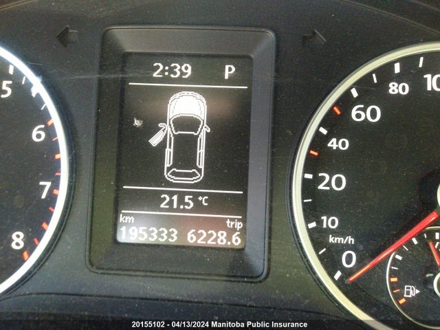WVGJV7AX8FW562353 Volkswagen Tiguan 2.0 Tsi
