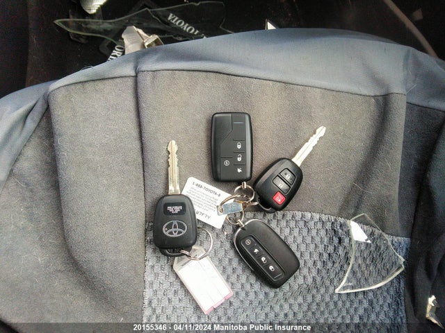 Toyota YARIS LE 2018 VNKKTUD35JA090504 Image 11