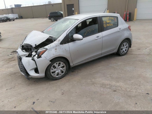 Toyota YARIS LE 2018 VNKKTUD35JA090504 Image 2