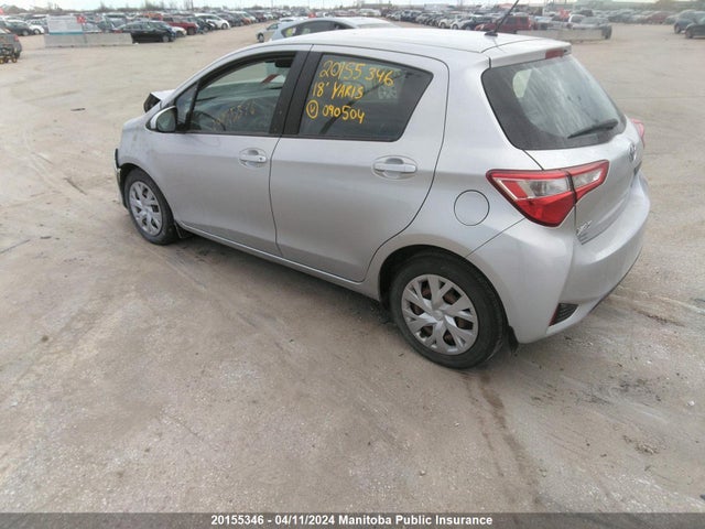 Toyota YARIS LE 2018 VNKKTUD35JA090504 Image 3
