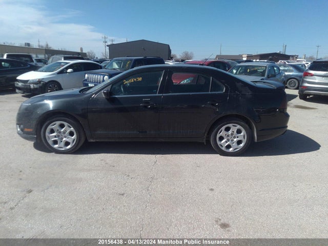 20156438 :رقم المزاد ، 3FAHP0HA9BR288976 vin ، 2011 Ford Fusion Se مزاد بيع