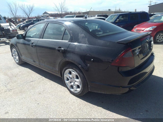20156438 :رقم المزاد ، 3FAHP0HA9BR288976 vin ، 2011 Ford Fusion Se مزاد بيع