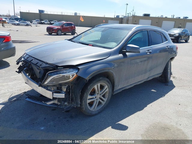 MERCEDES-BENZ GLA - 2