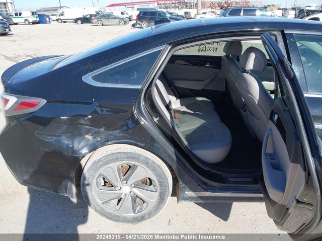 HYUNDAI SONATA LIMITED HYBRID - 7