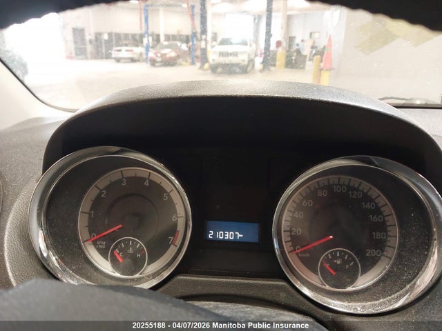 DODGE GRAND CARAVAN SXT - 7