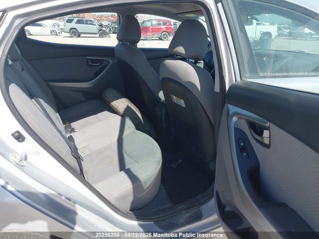 HYUNDAI ELANTRA GLS - 8