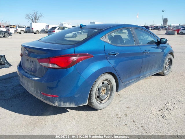 HYUNDAI ELANTRA SE - 4