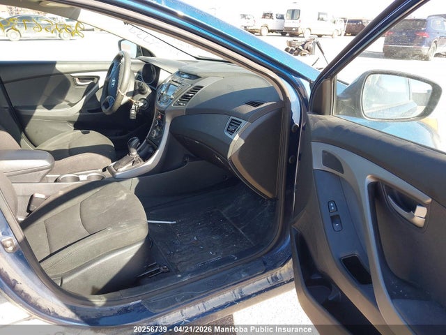 HYUNDAI ELANTRA SE - 5