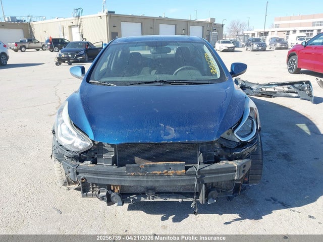 HYUNDAI ELANTRA SE - 6