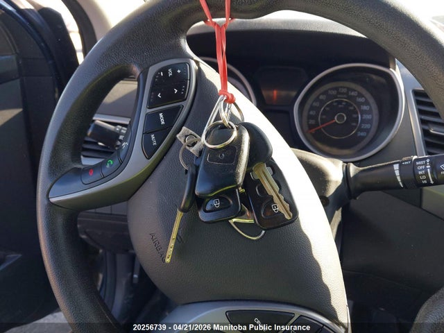 HYUNDAI ELANTRA SE - 7