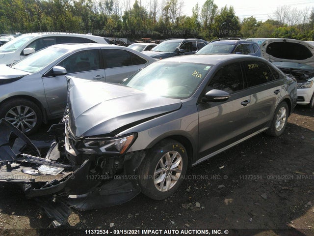 1VWAA7A36JC034704 Volkswagen Passat S/r-line