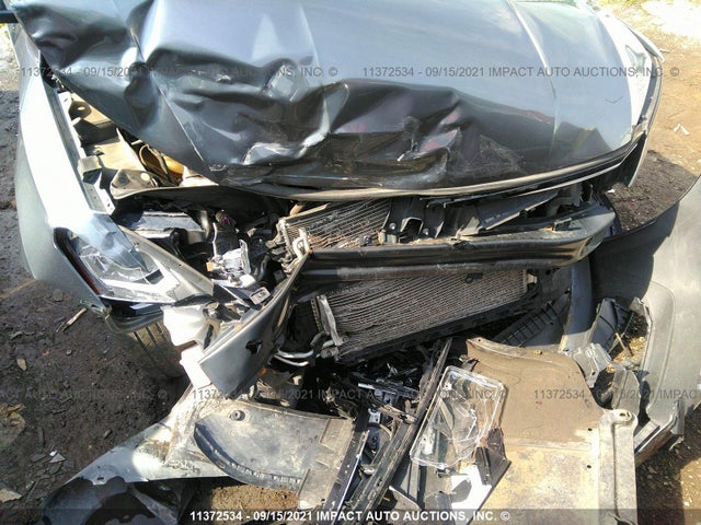 1VWAA7A36JC034704 Volkswagen Passat S/r-line