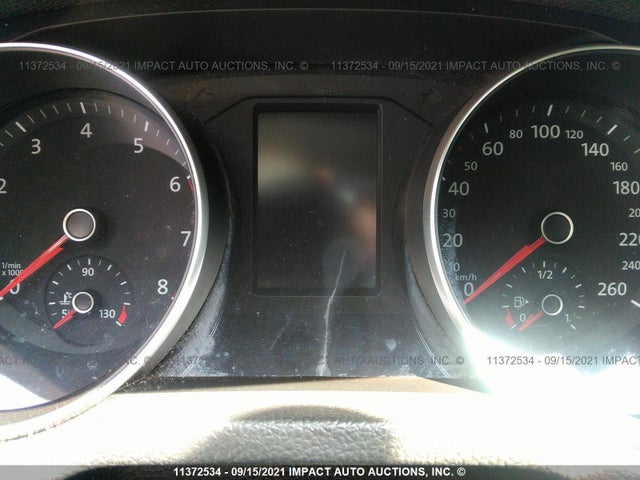 1VWAA7A36JC034704 Volkswagen Passat S/r-line