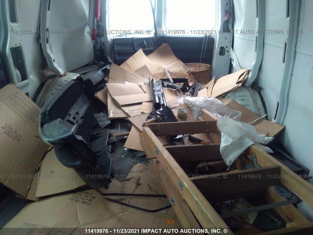 Chevrolet Express G2500 2015 1GCWGFFF4F1117961 Image 9