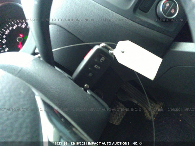 3VWD07AJXGM409340 Volkswagen Jetta Comfortline