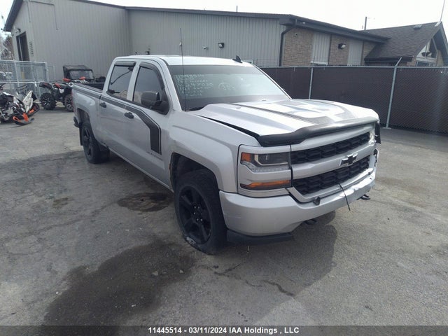 Chevrolet Silverado K1500 Custom 2018 3GCUKPEC2JG247038 Image 1