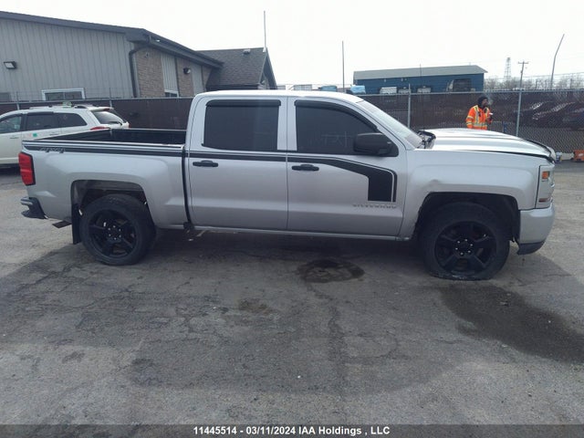 Chevrolet Silverado K1500 Custom 2018 3GCUKPEC2JG247038 Image 13