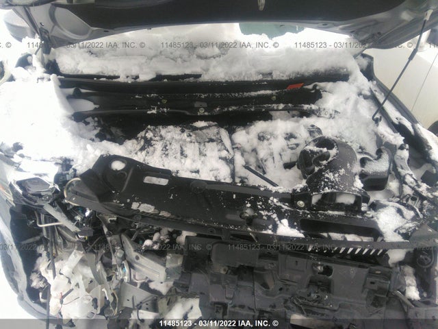 JA4AT3AA6JZ618760 Mitsubishi Eclipse Cross Es