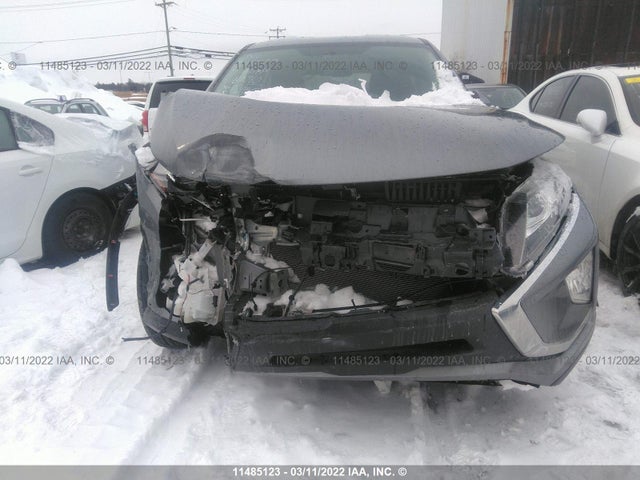 JA4AT3AA6JZ618760 Mitsubishi Eclipse Cross Es